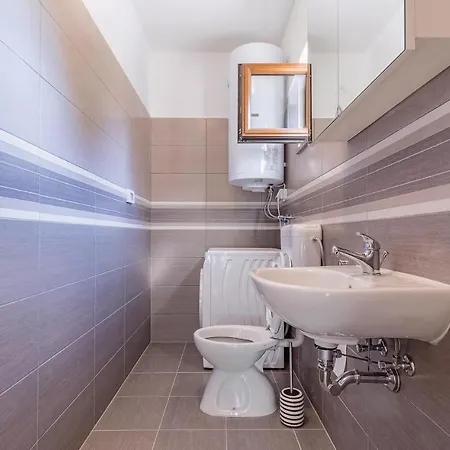 Vikendica Two-bedroom In Betiga Barbariga