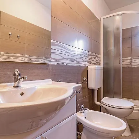 Vikendica Two-bedroom In Betiga