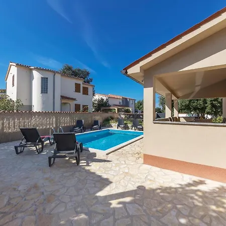 Two-bedroom In Betiga *